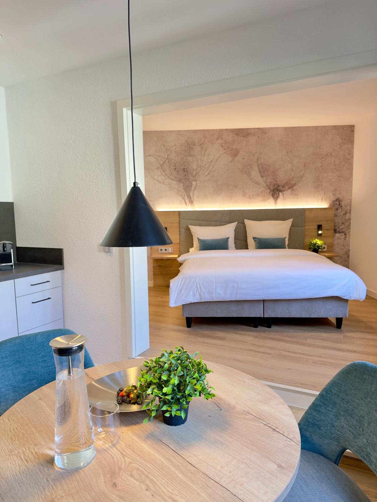 Living & Serviced Apartments By Blauer Wolf Гунценхаузен Экстерьер фото