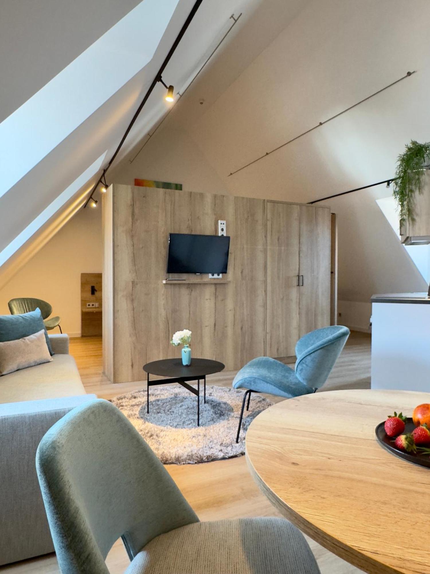 Living & Serviced Apartments By Blauer Wolf Гунценхаузен Экстерьер фото