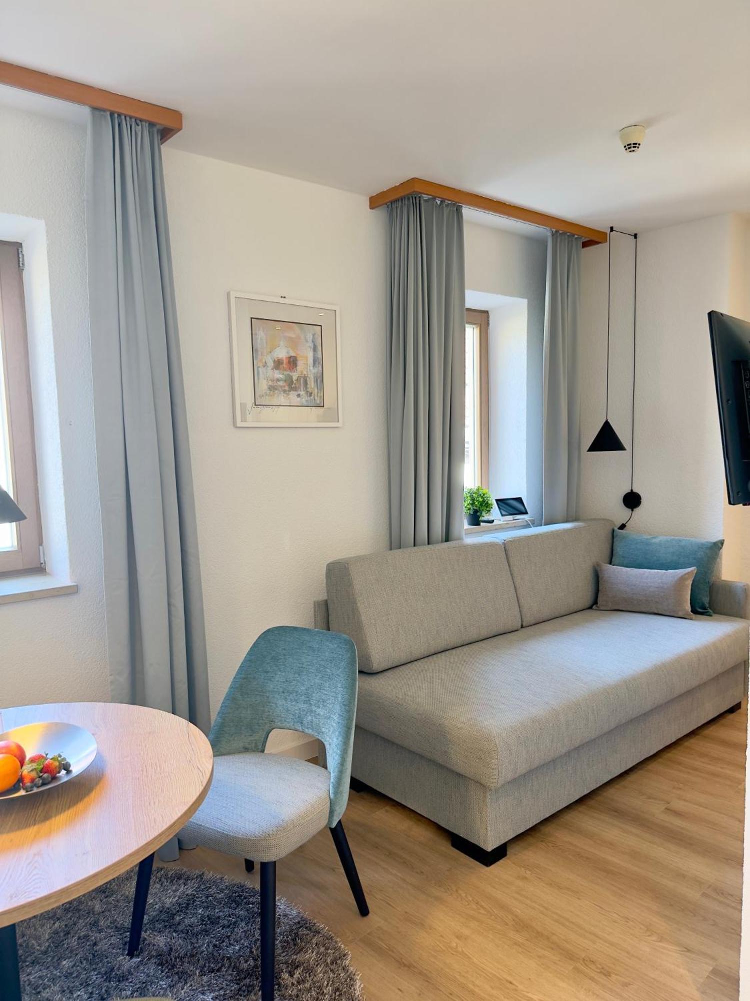 Living & Serviced Apartments By Blauer Wolf Гунценхаузен Экстерьер фото