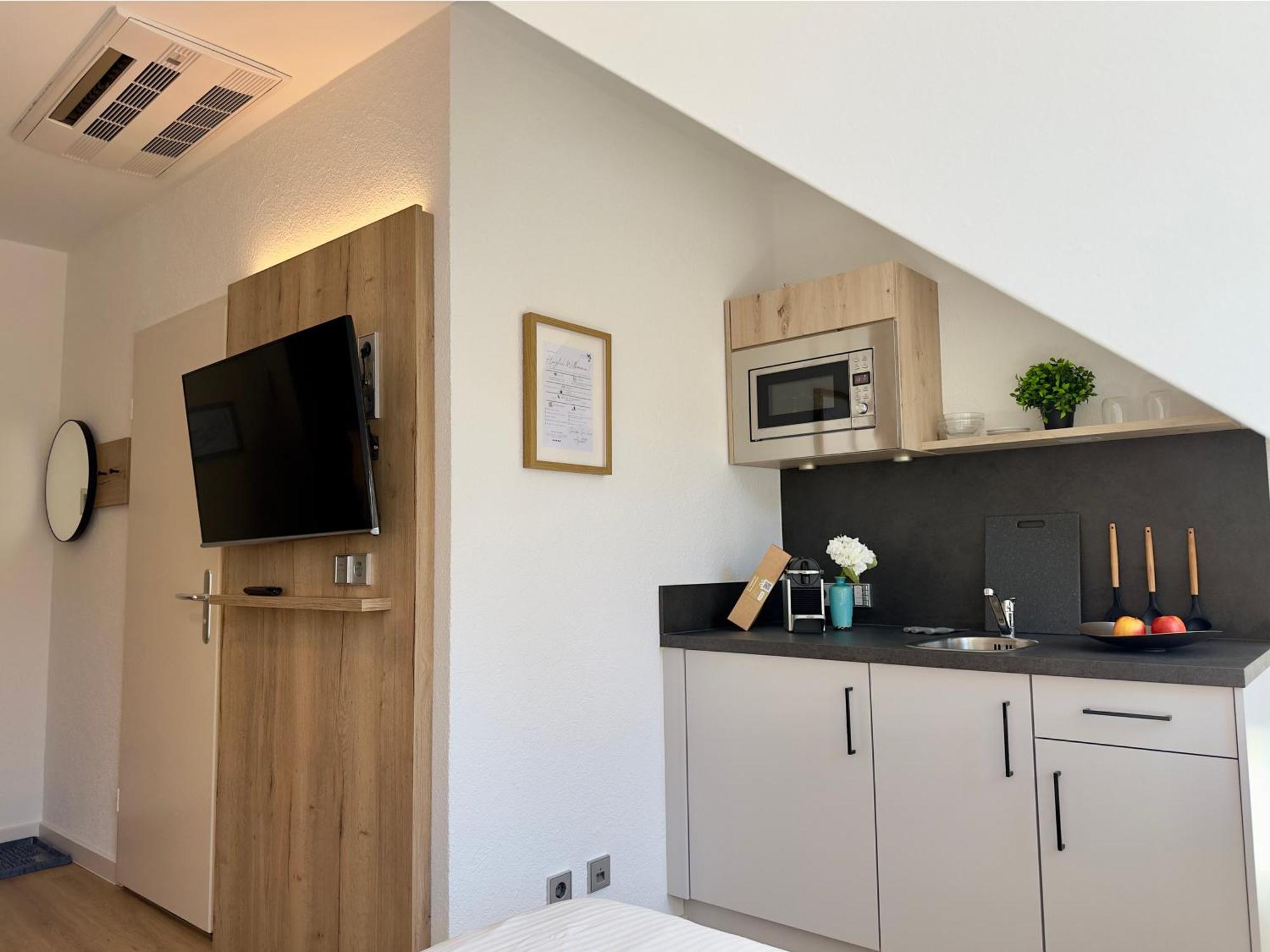 Living & Serviced Apartments By Blauer Wolf Гунценхаузен Экстерьер фото