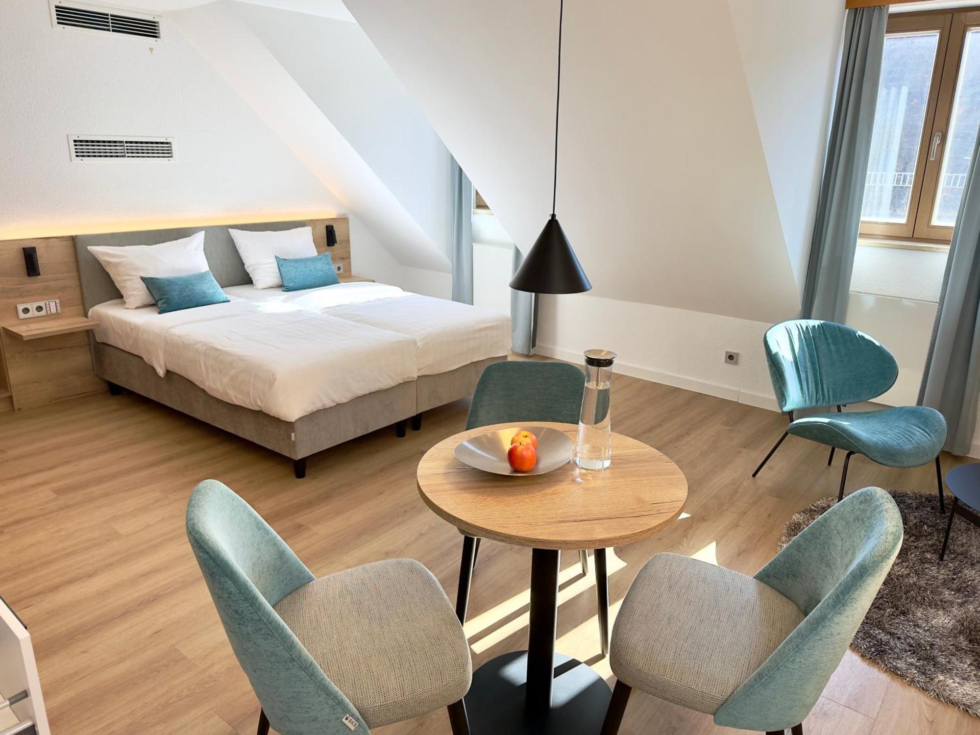 Living & Serviced Apartments By Blauer Wolf Гунценхаузен Экстерьер фото